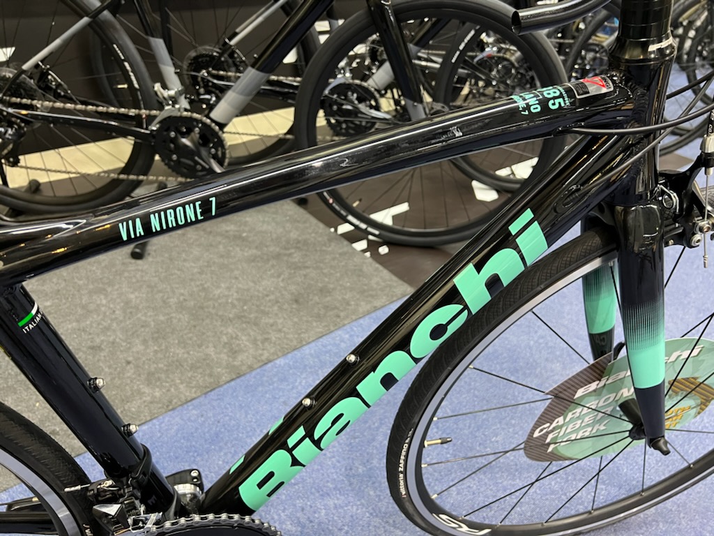 ビアンキ ロードバイク ニローネ 自転車depo
